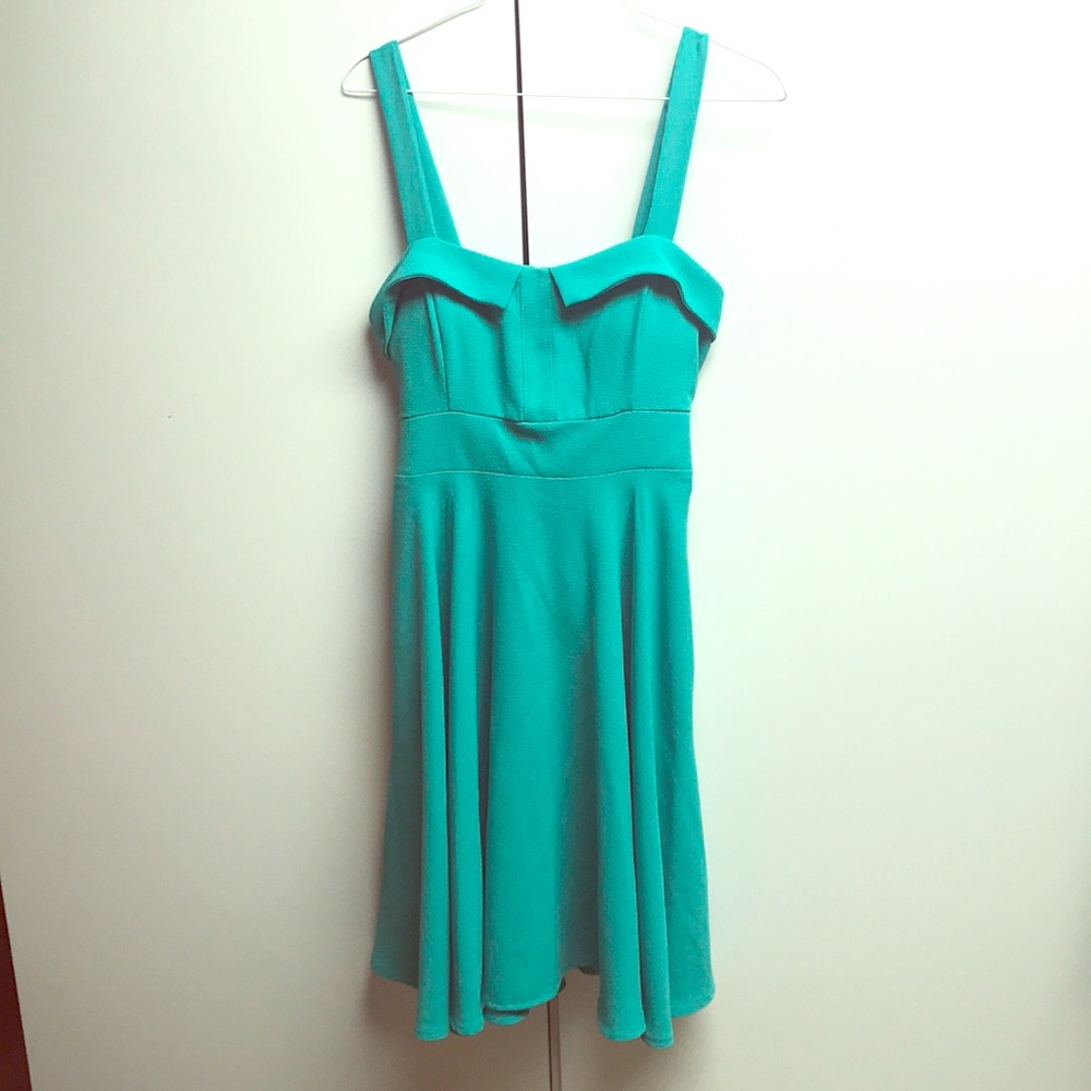 NWT Mint crepe vintage inspired midi dress